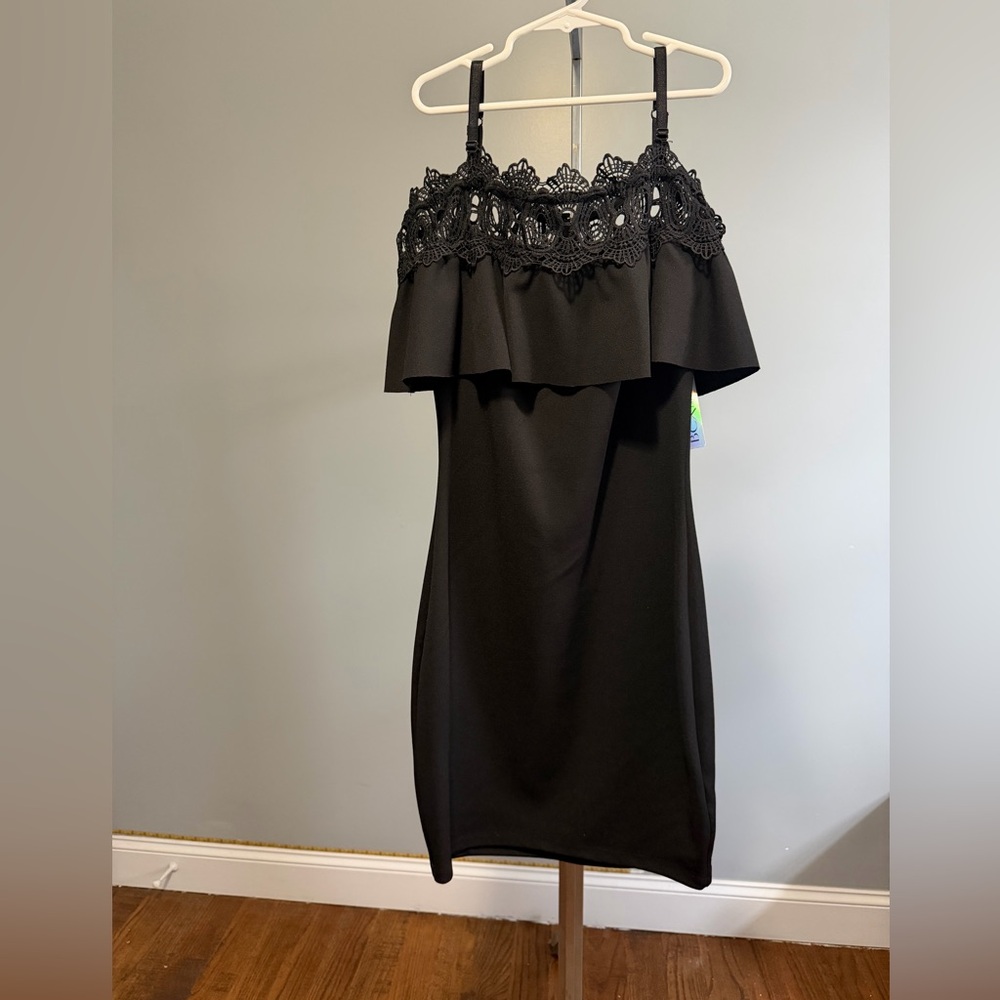 BCX Black Strapless Lace-Trim Dress